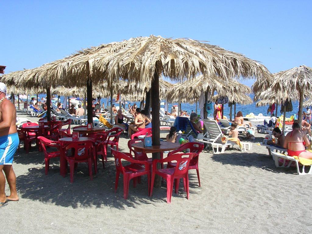 B&B Il Giardino Di Zefiro Gioiosa Marea Dış mekan fotoğraf